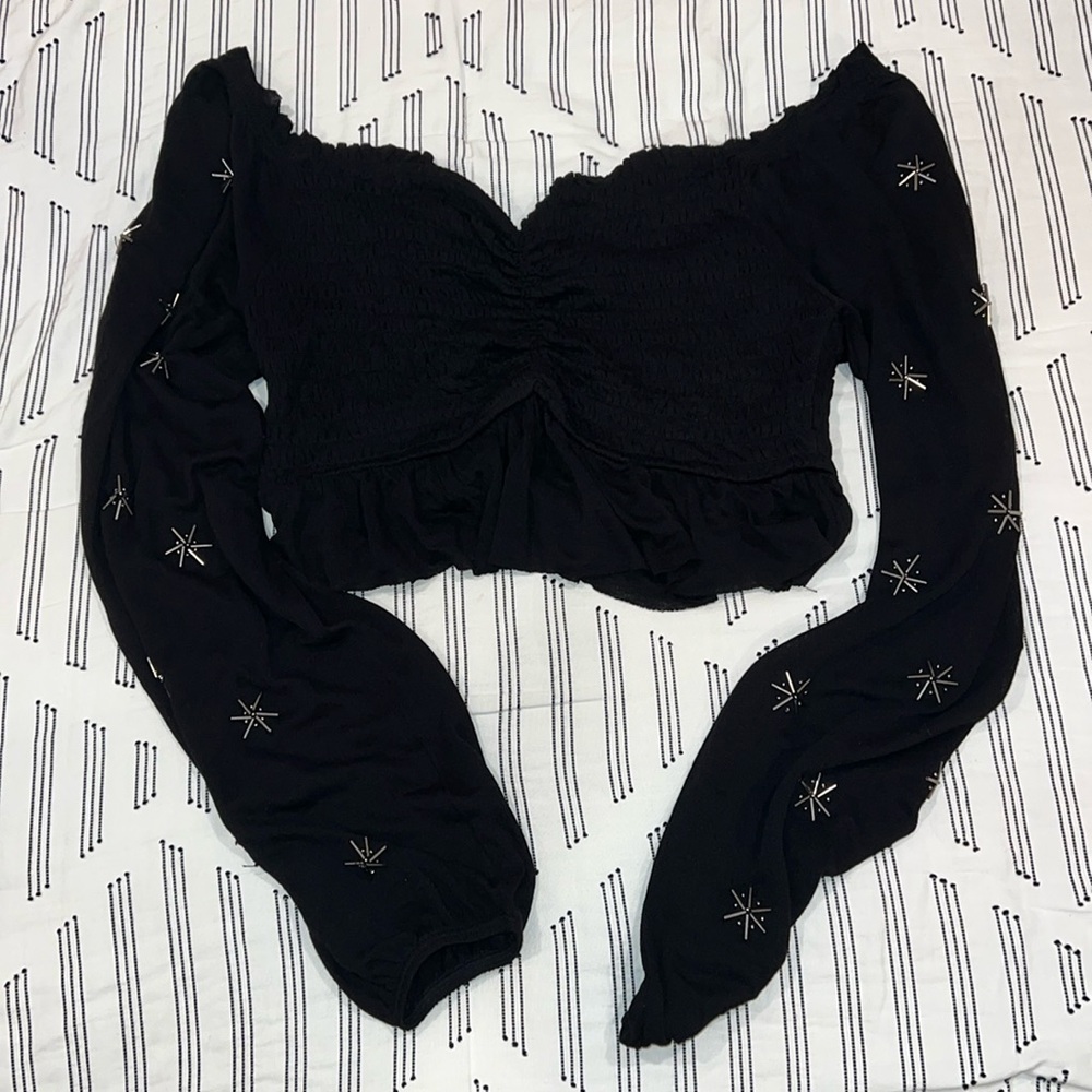 UO Beaded Star Sequin Cropped Long Sleeve Top
